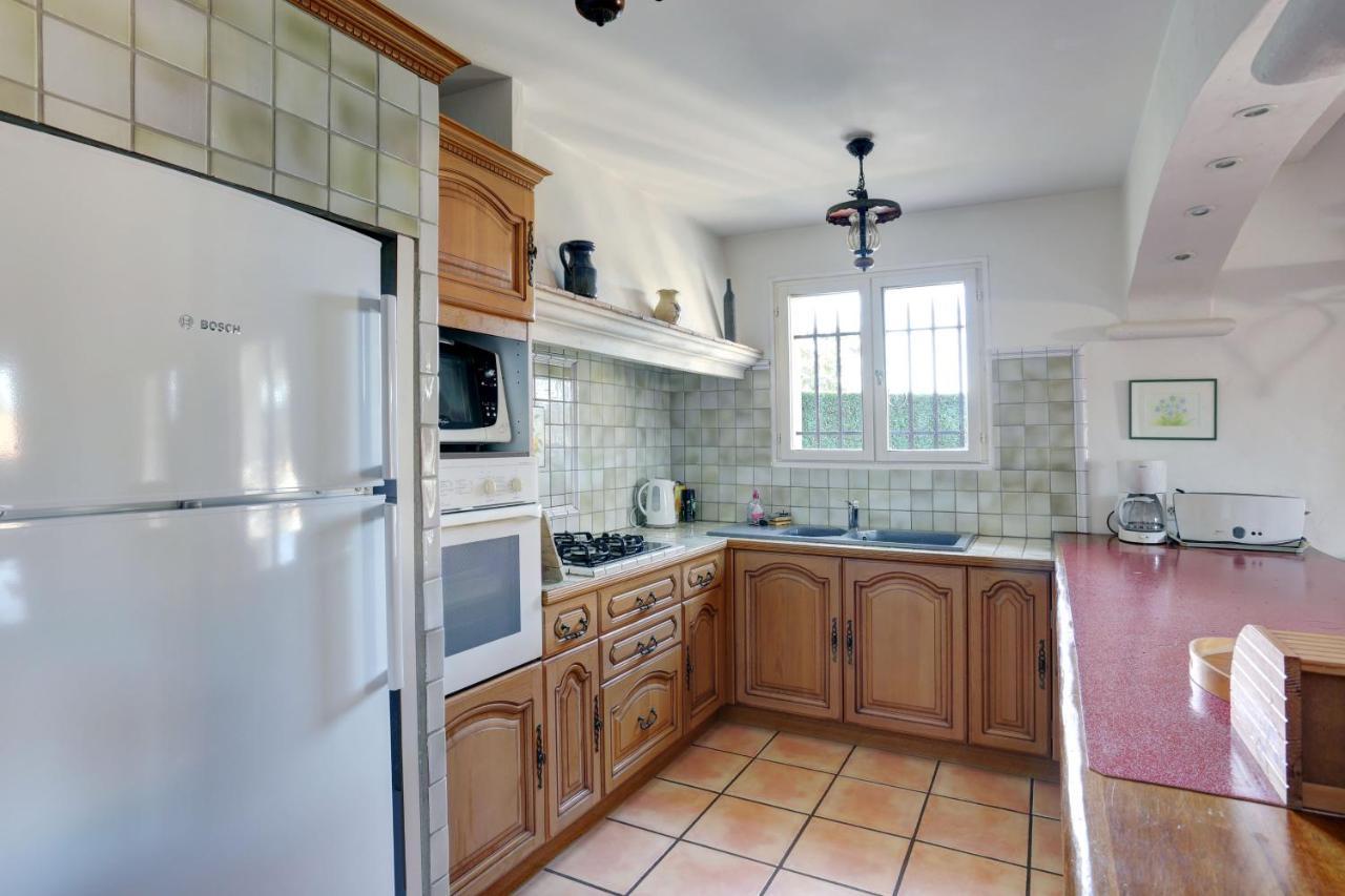 villa de charme, 8 pers, climatisée, piscine chauffée, calme garanti Roquebrune-sur Argens Esterno foto