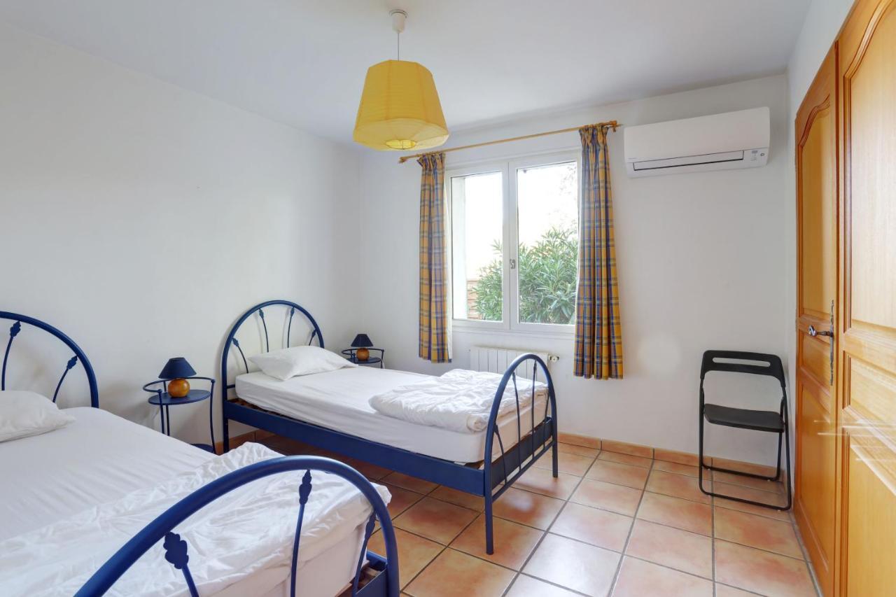 villa de charme, 8 pers, climatisée, piscine chauffée, calme garanti Roquebrune-sur Argens Esterno foto