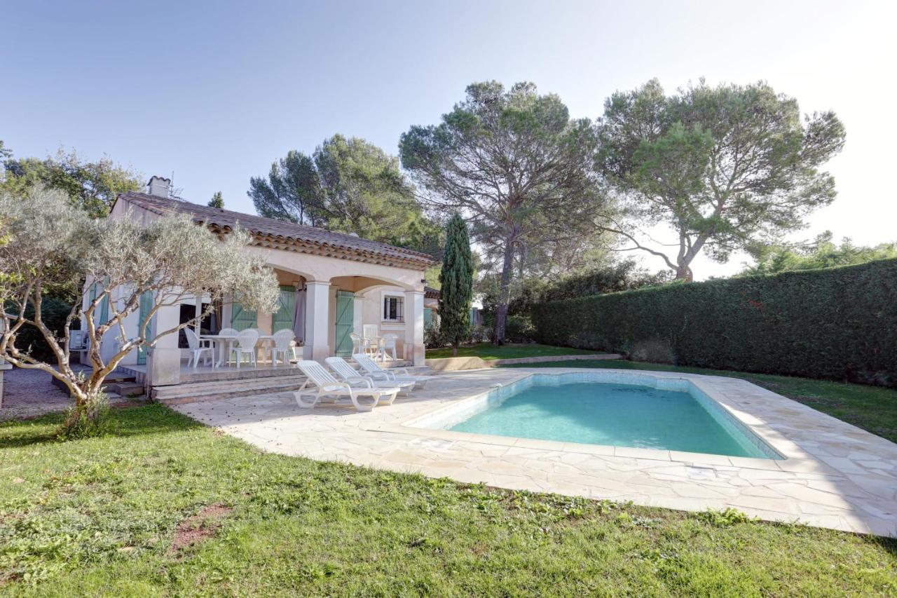 villa de charme, 8 pers, climatisée, piscine chauffée, calme garanti Roquebrune-sur Argens Esterno foto