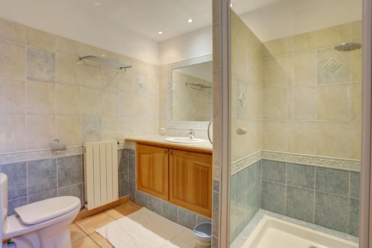 villa de charme, 8 pers, climatisée, piscine chauffée, calme garanti Roquebrune-sur Argens Esterno foto