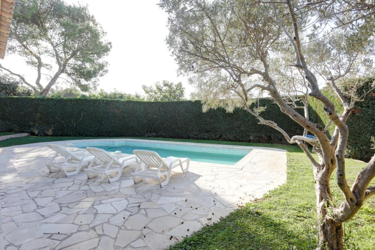 villa de charme, 8 pers, climatisée, piscine chauffée, calme garanti Roquebrune-sur Argens Esterno foto